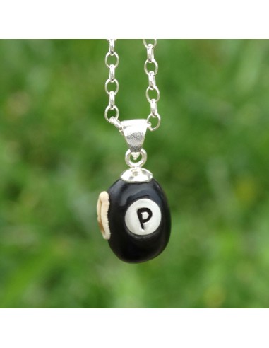 Personalized necklace. Initial " P "...